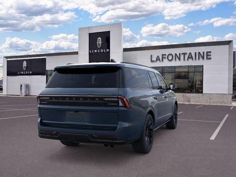 New 2025 Lincoln Navigator L Reserve w/ Jet Appearance Package AWD/4WD image 8