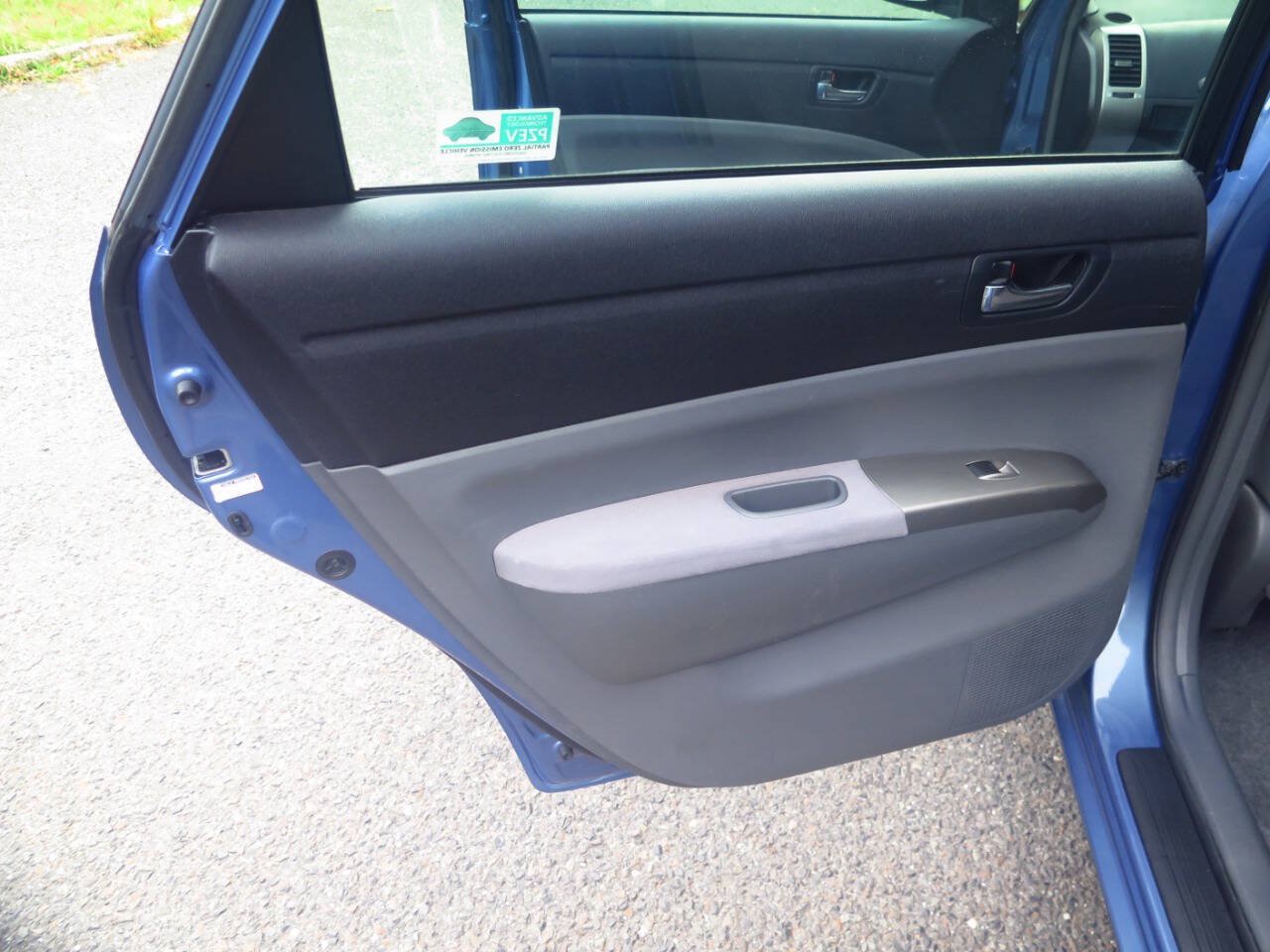 Used 2009 Toyota Prius FWD image 25
