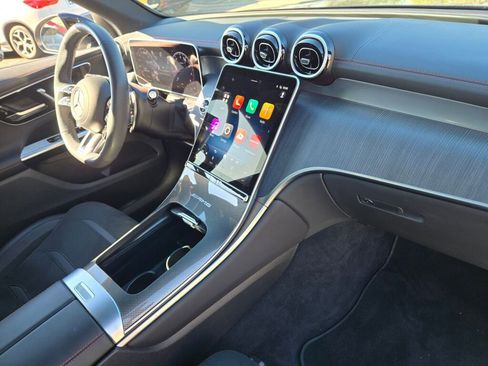 Used 2025 Mercedes-Benz GLC 43 AMG 4MATIC image 7