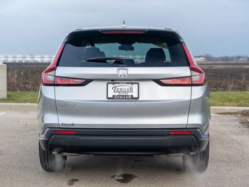 Used 2025 Honda CR-V LX image 5