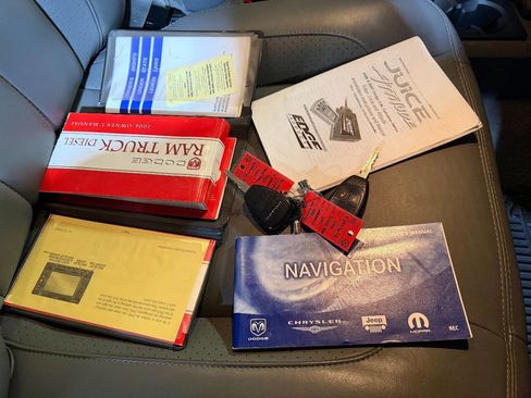 Used 2006 Dodge Ram 2500 Truck Laramie w/ Trailer Tow Group image 11