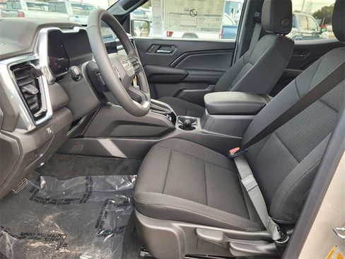 New 2026 GMC Canyon Elevation w/ Technology Package image 11