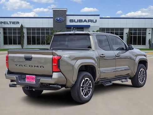 Used 2025 Toyota Tacoma TRD Sport RWD image 9