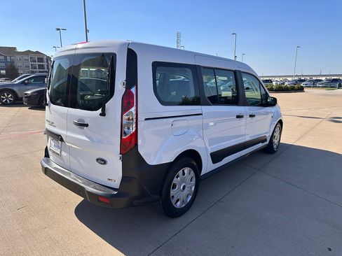 Used 2022 Ford Transit Connect XL image 8