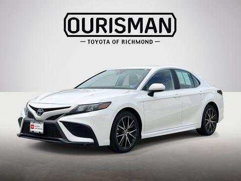 Certified 2024 Toyota Camry SE FWD image 23