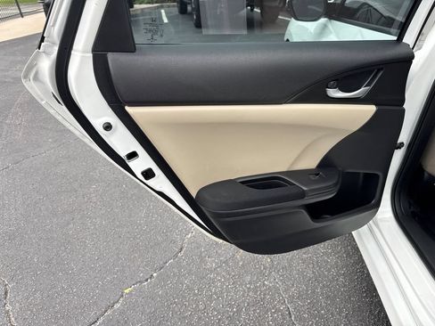 Used 2018 Honda Civic EX image 21