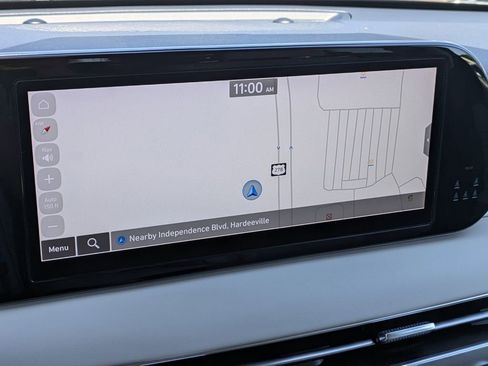 Used 2024 Hyundai Palisade Calligraphy image 24