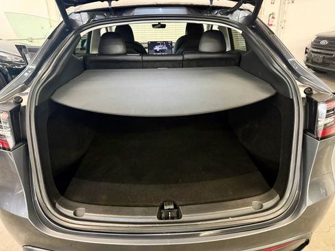 Used 2023 Tesla Model Y Performance AWD/4WD image 10
