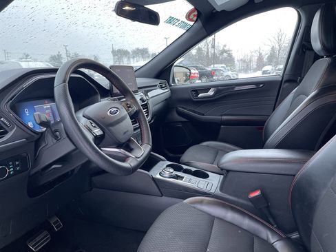 Used 2023 Ford Escape ST-Line image 11
