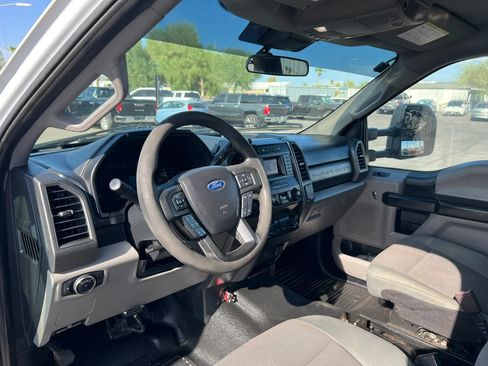 Used 2020 Ford F250 XL w/ Power Equipment Group AWD/4WD image 9