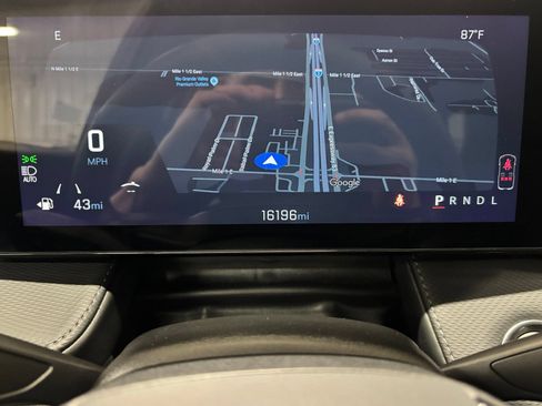 Used 2025 Chevrolet Equinox LT FWD image 14