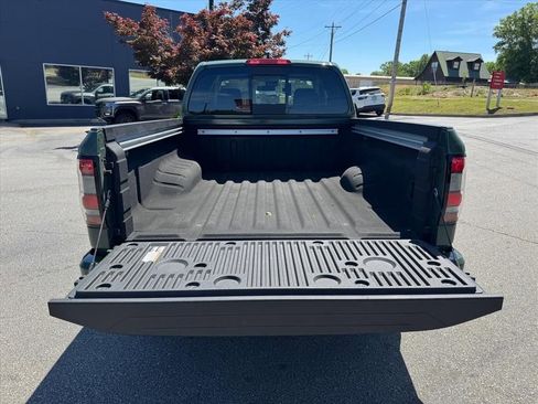 Certified 2024 Nissan Frontier SV w/ SV Convenience Package RWD image 10