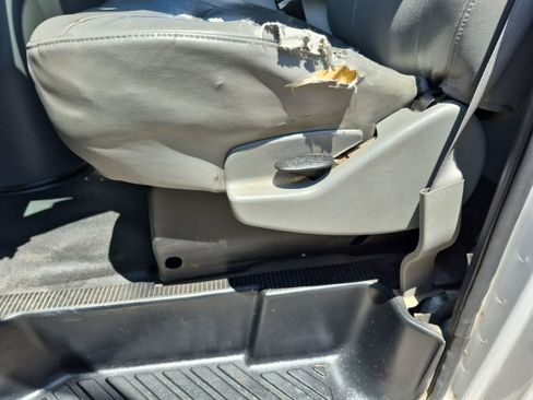 Used 2006 Ford E-150 and Econoline 150 RWD image 8