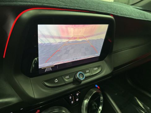 Used 2019 Chevrolet Camaro SS RWD image 27