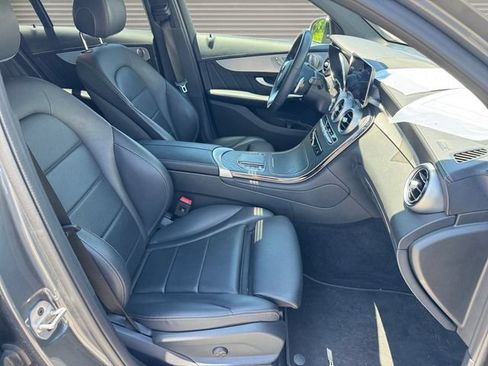 Used 2023 Mercedes-Benz GLC 300 4MATIC Coupe image 16