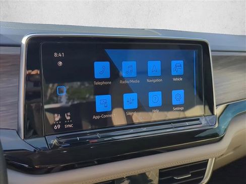 Used 2025 Volkswagen Atlas SEL Premium R-Line AWD/4WD image 18