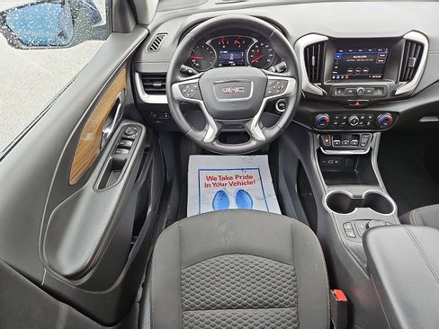 Used 2021 GMC Terrain SLE w/ Driver Convenience Package FWD image 11