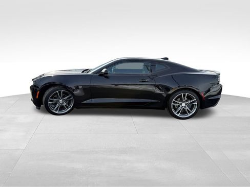 Used 2023 Chevrolet Camaro LT image 9