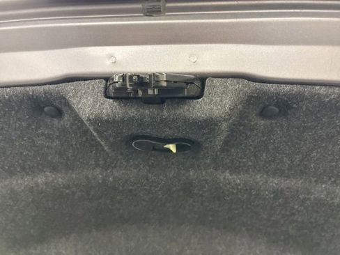 Used 2022 Honda Insight Touring image 17