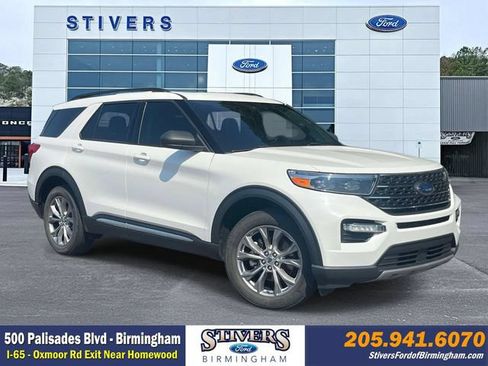 Used 2022 Ford Explorer XLT w/ Equipment Group 202A AWD/4WD image 1