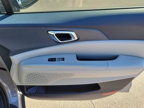 New 2026 Kia Carnival EX image 10