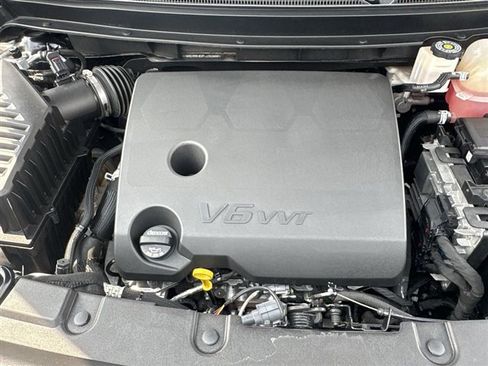 Certified 2023 Chevrolet Traverse High Country FWD image 31