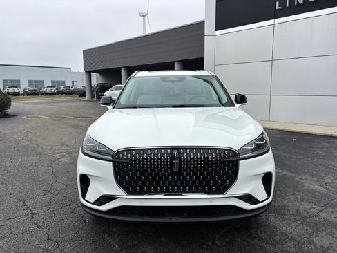 New 2026 Lincoln Aviator Reserve w/ Illumination Package image 2