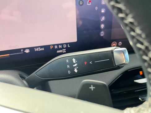 Used 2025 Buick Enclave Preferred image 24