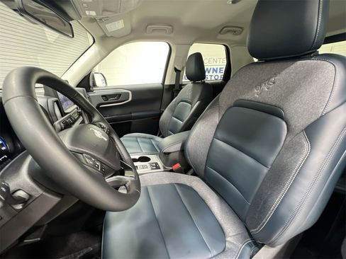 Used 2024 Ford Bronco Sport Outer Banks w/ Tech Package image 11