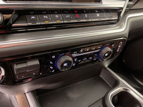 New 2026 Chevrolet Silverado 1500 High Country AWD/4WD image 32