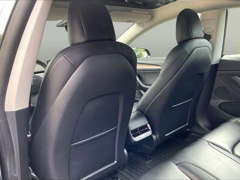 Used 2022 Tesla Model 3 Standard Range RWD image 20