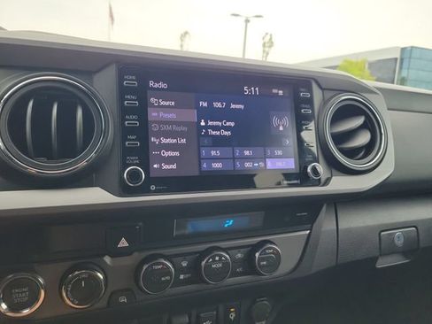 Used 2021 Toyota Tacoma TRD Off-Road w/ Technology Package AWD/4WD image 20