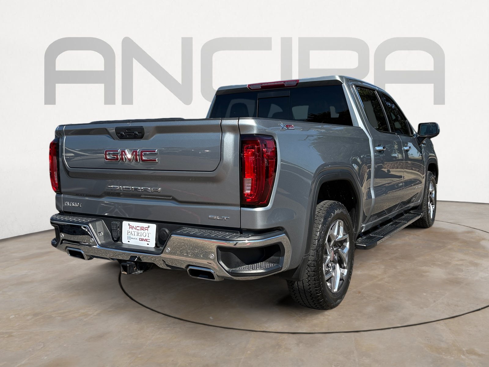 Used 2024 GMC Sierra 1500 SLT AWD/4WD image 10