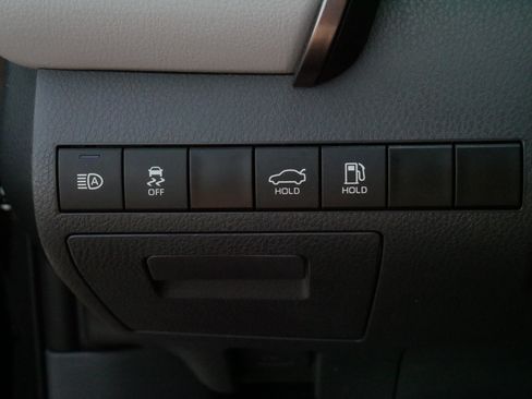 Certified 2023 Toyota Camry LE FWD image 28