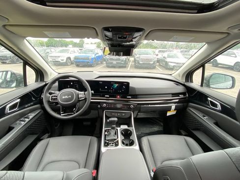 New 2026 Kia Carnival SX Prestige FWD image 22