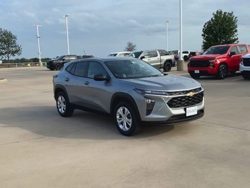 New 2026 Chevrolet Trax LS w/ Driver Confidence Package image 3