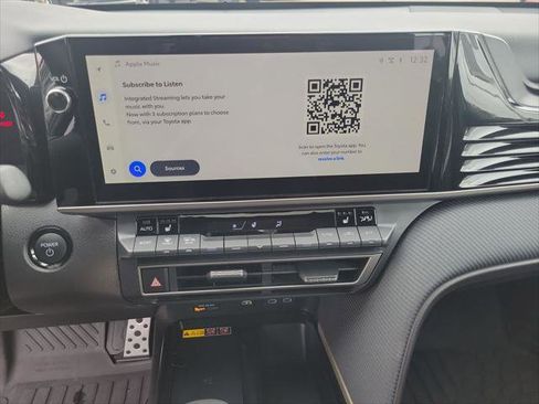 Certified 2025 Toyota Camry SE image 23