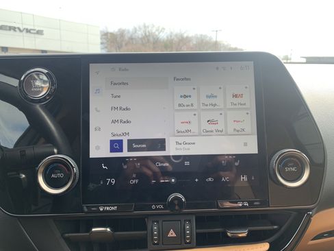 Certified 2025 Lexus NX 250 FWD w/ Towing Package (2000 Lbs) image 23