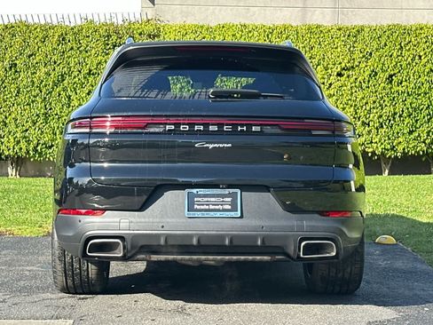New 2026 Porsche Cayenne image 7