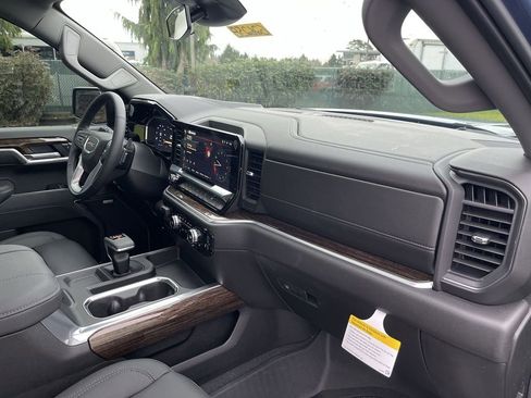 New 2026 GMC Sierra 1500 Elevation w/ Elevation Premium Package AWD/4WD image 30