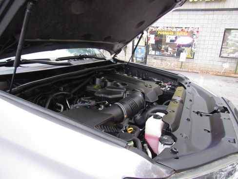 Used 2019 Toyota 4Runner SR5 RWD image 21