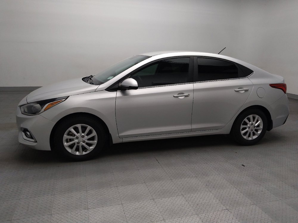 Used 2021 Hyundai Accent SEL FWD image 2