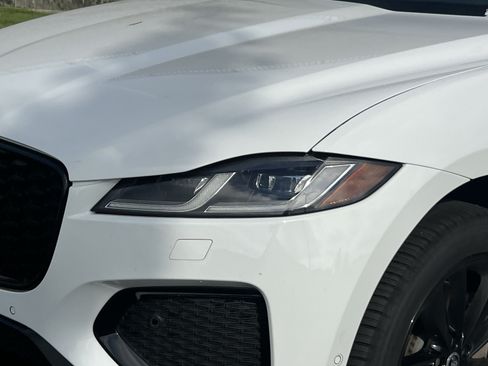 Used 2026 Jaguar F-PACE R-Dynamic S AWD/4WD image 13