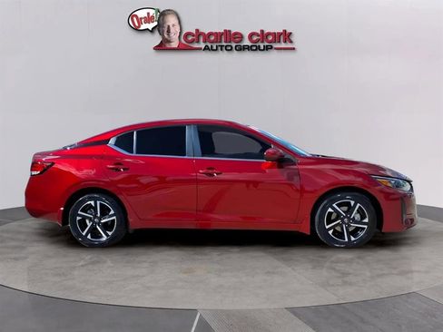 Used 2024 Nissan Sentra SV image 6