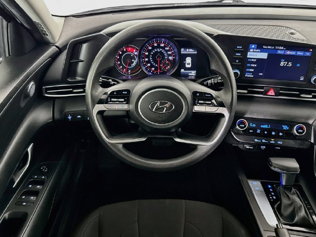 Used 2021 Hyundai Elantra SEL FWD image 14