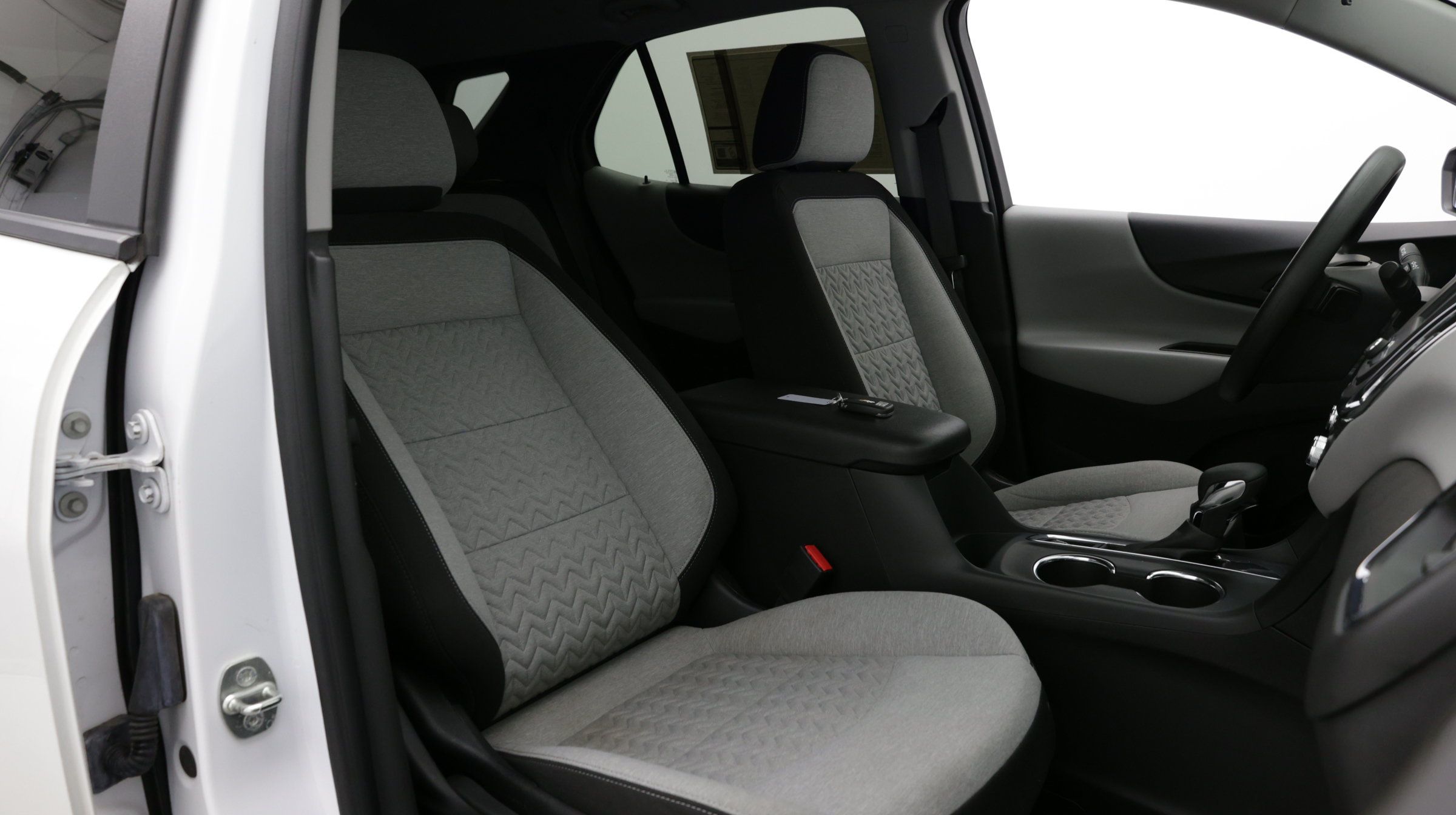 Used 2023 Chevrolet Equinox LS FWD image 37