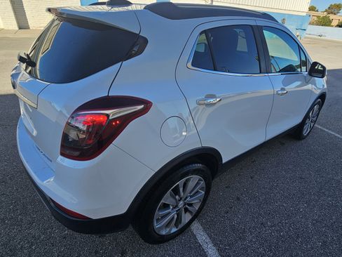 Used 2018 Buick Encore Preferred image 5