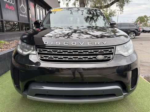 Used 2019 Land Rover Discovery SE AWD/4WD image 2