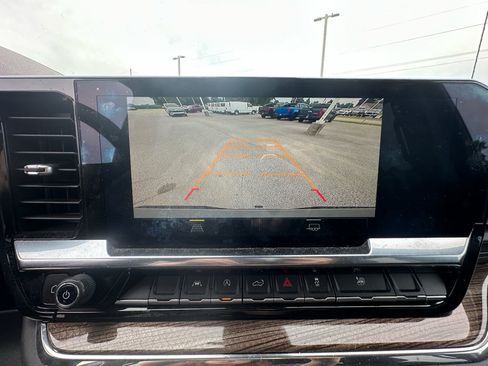 Certified 2023 Chevrolet Silverado 1500 LT AWD/4WD image 24