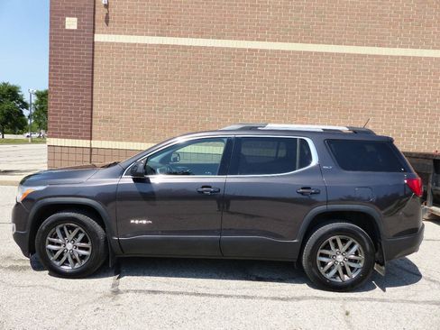 Used 2017 GMC Acadia SLT AWD/4WD image 6